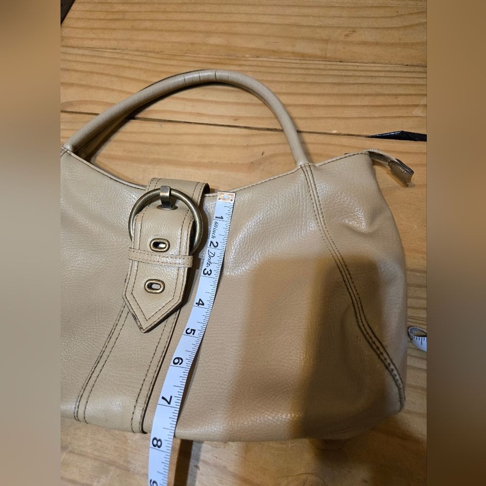 Elegant Tan Women's Purse - Picture 4 of 7